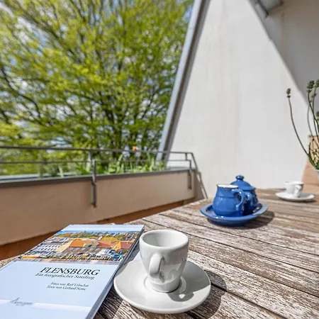 Apartment Fewo1846 - Eastside - Komfortables Im 2 Og Mit Balkon Und Tg-stellplatz Flensburg