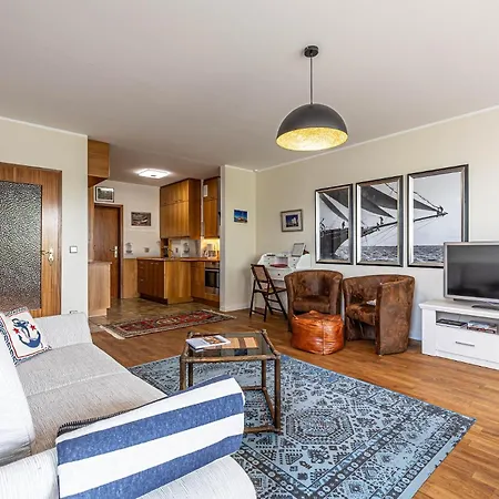 Fewo1846 - Eastside - Komfortables Im 2 Og Mit Balkon Und Tg-stellplatz Apartment Flensburg